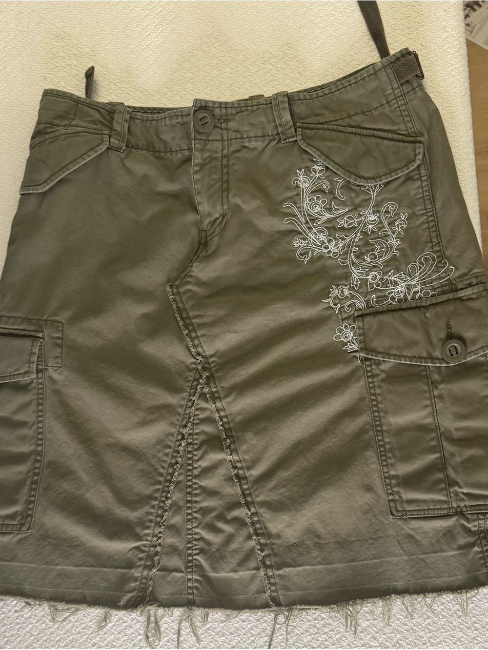 GAP Olive Green Cargo Midi Skirt with White Embroidery